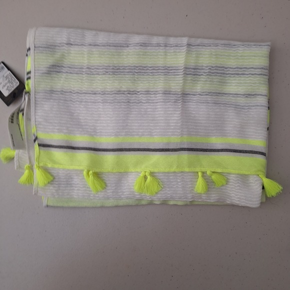 NEW Forever 21 Scarf White Yellow Gray Striped Tassel Trim Lightweight‎ Soft - Picture 3 of 11